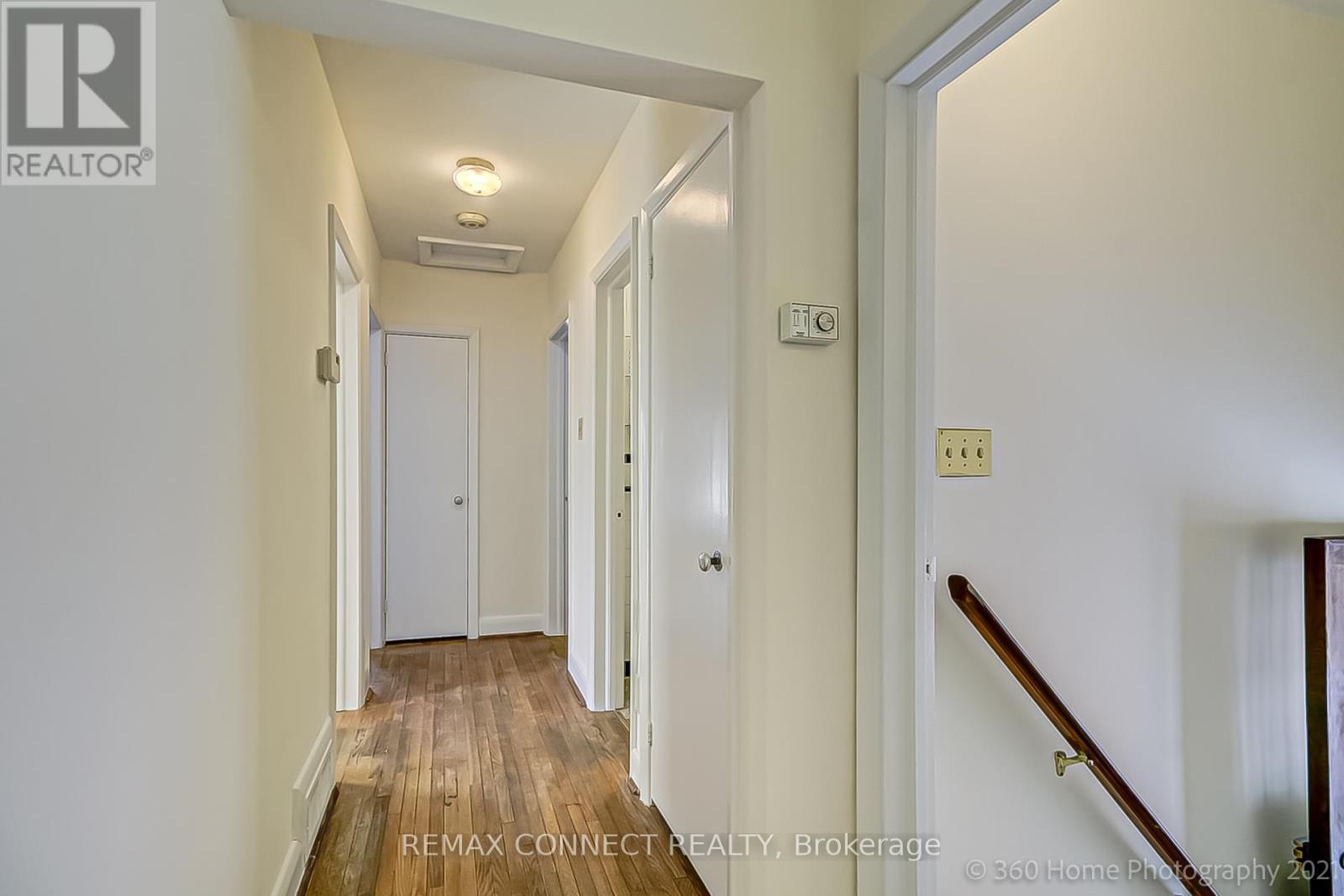 166 Moore Park Avenue, Toronto, Ontario  M2M 1N2 - Photo 5 - C13496972