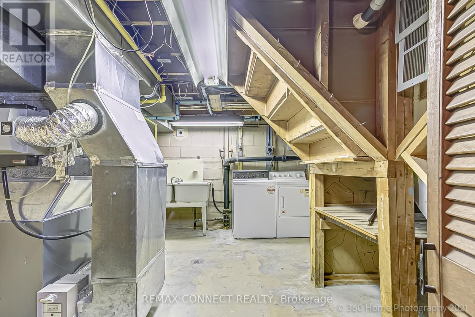 166 Moore Park Avenue, Toronto, Ontario  M2M 1N2 - Photo 9 - C13496972
