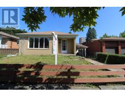 166 MOORE PARK AVENUE, Toronto, Ontario