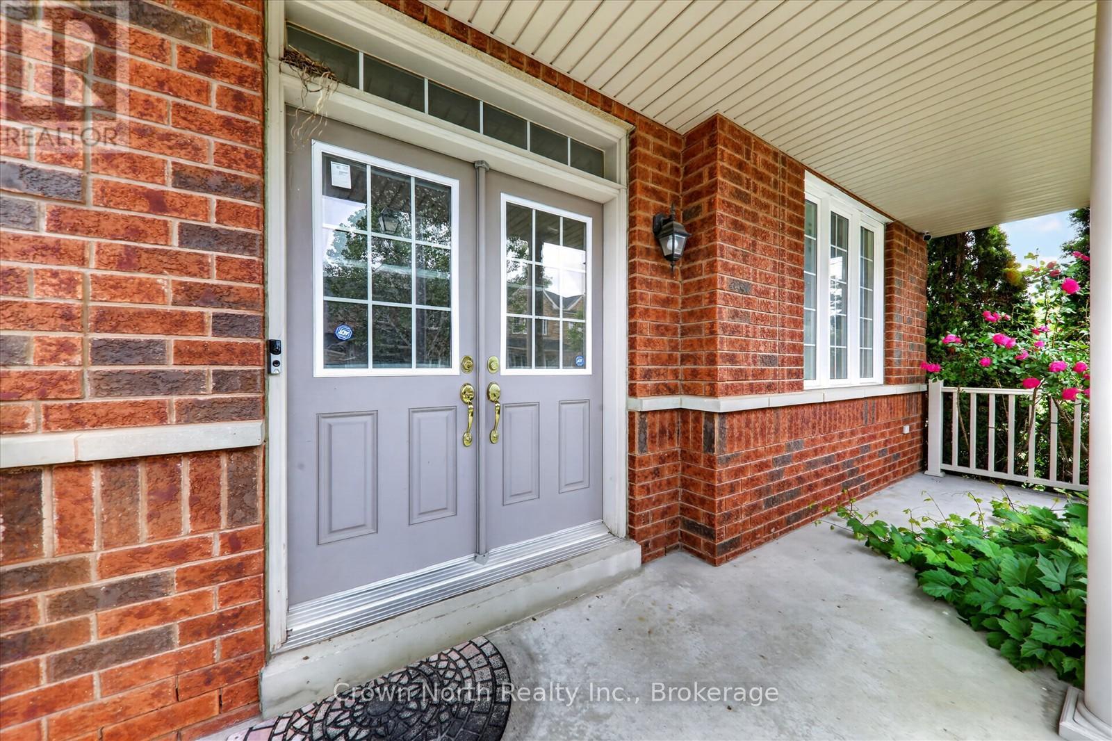 2 Mccarrick Street, Ajax, Ontario  L1T 0J2 - Photo 5 - E13496970
