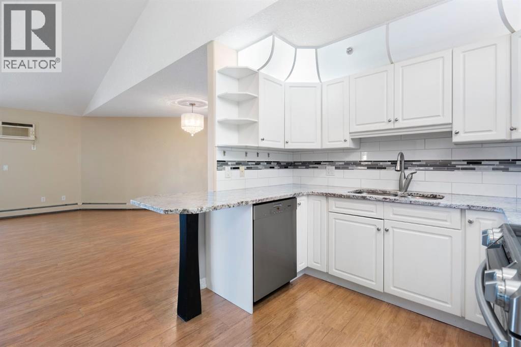 310, 6868 Sierra Morena Boulevard Sw, Calgary, Alberta  T3H 3R6 - Photo 11 - A2324275