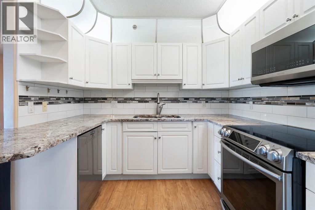 310, 6868 Sierra Morena Boulevard Sw, Calgary, Alberta  T3H 3R6 - Photo 10 - A2324275
