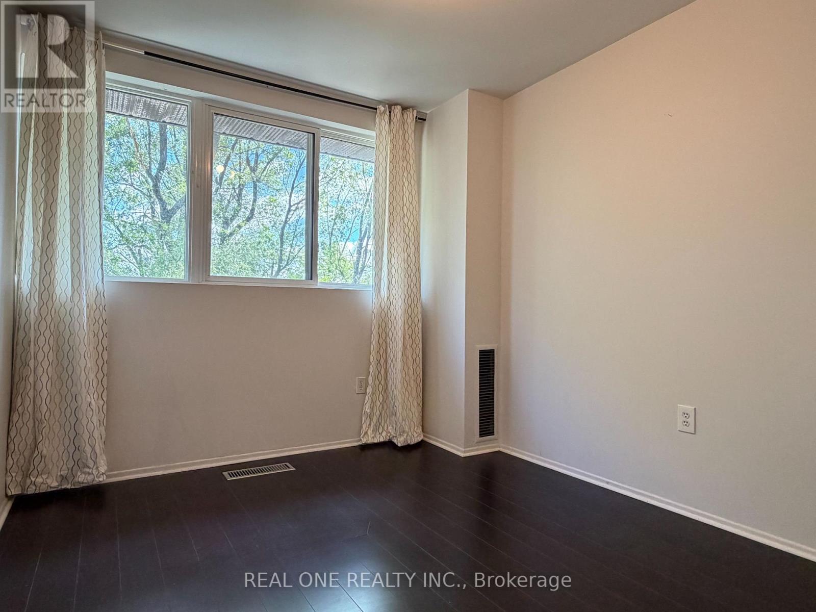 288 - 165 CHEROKEE BOULEVARD, Toronto, Ontario