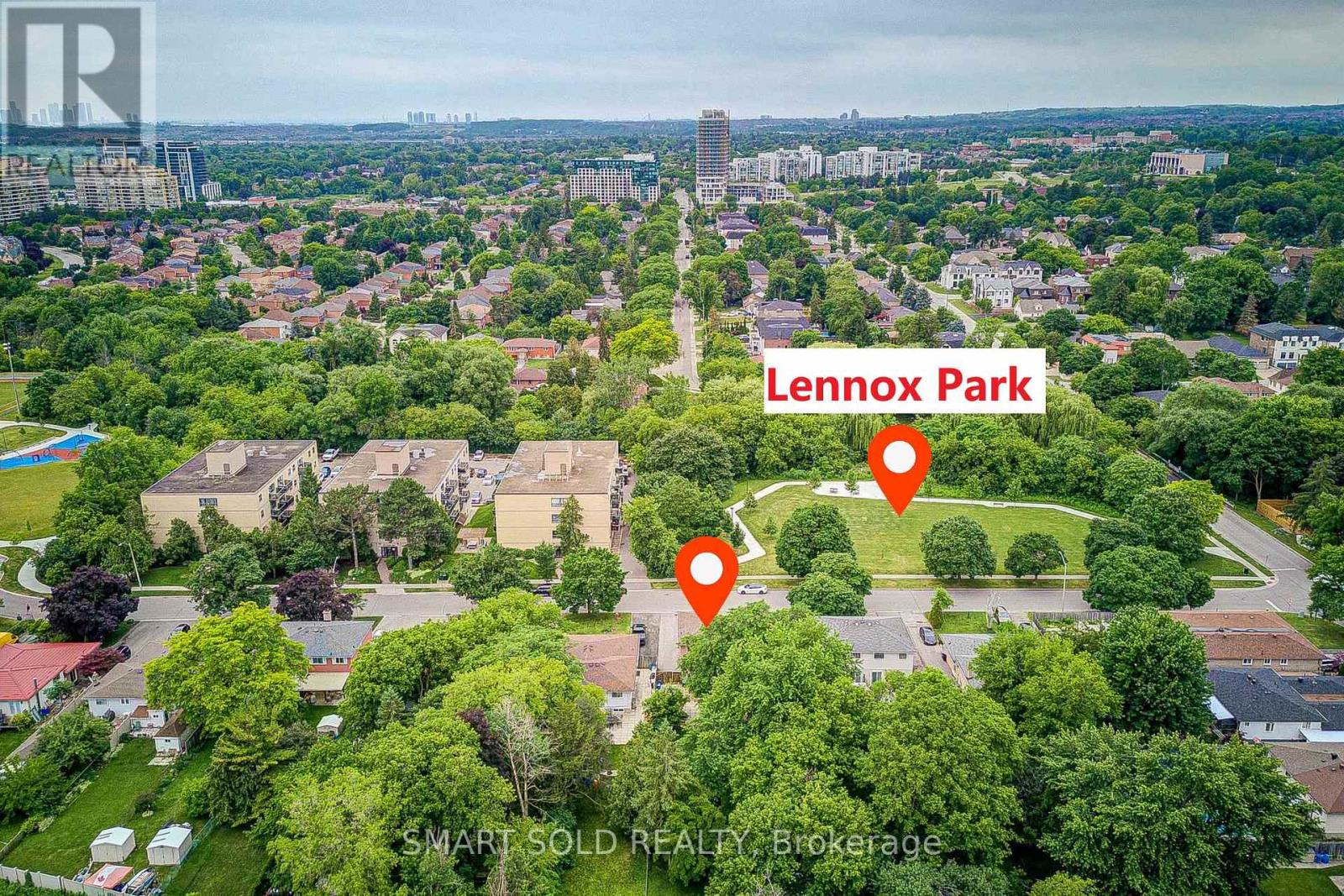 255 Cedar Avenue, Richmond Hill, Ontario  L4C 2B3 - Photo 5 - N13496994