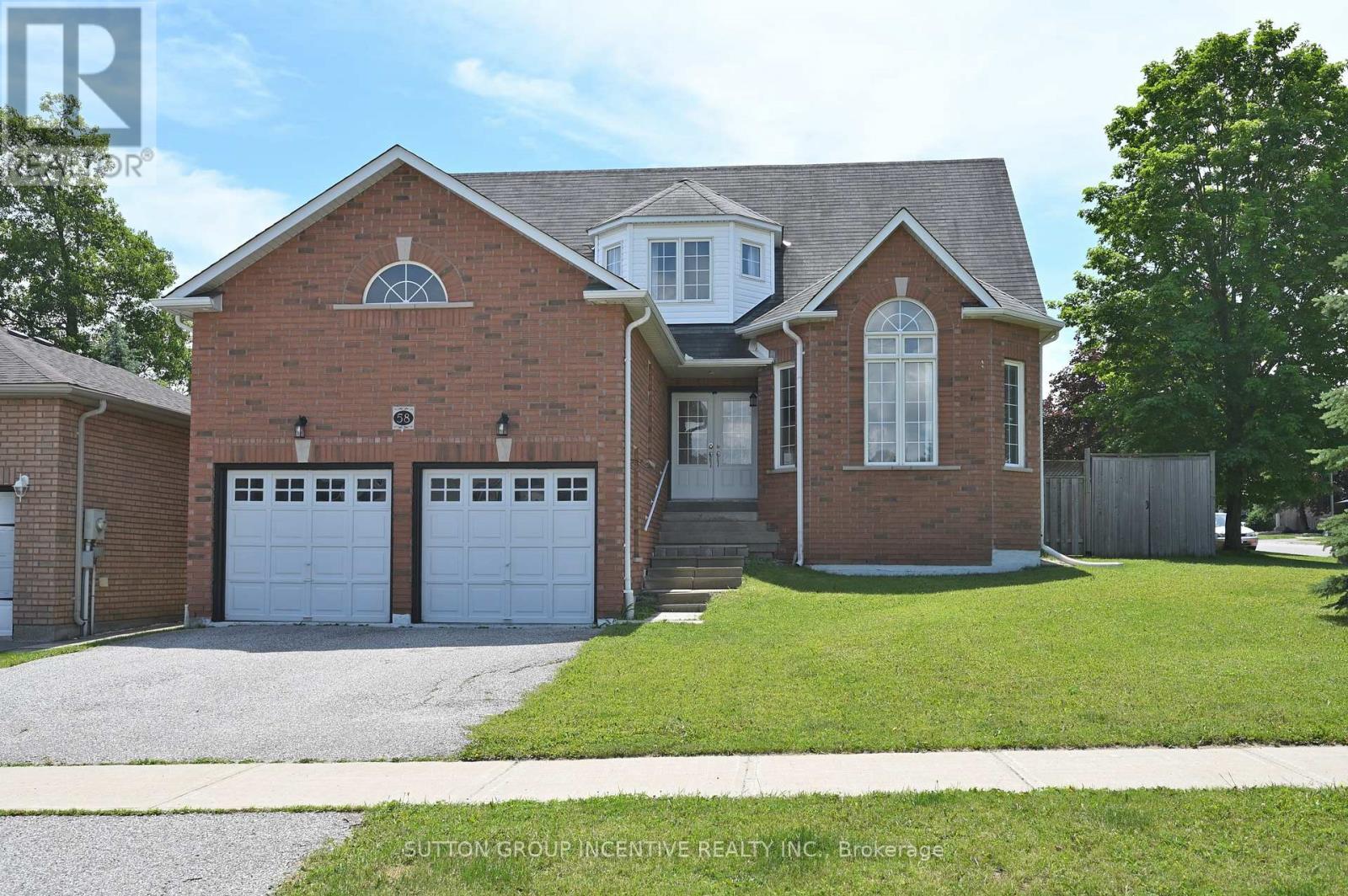 58 BLOXHAM PLACE, Barrie, Ontario