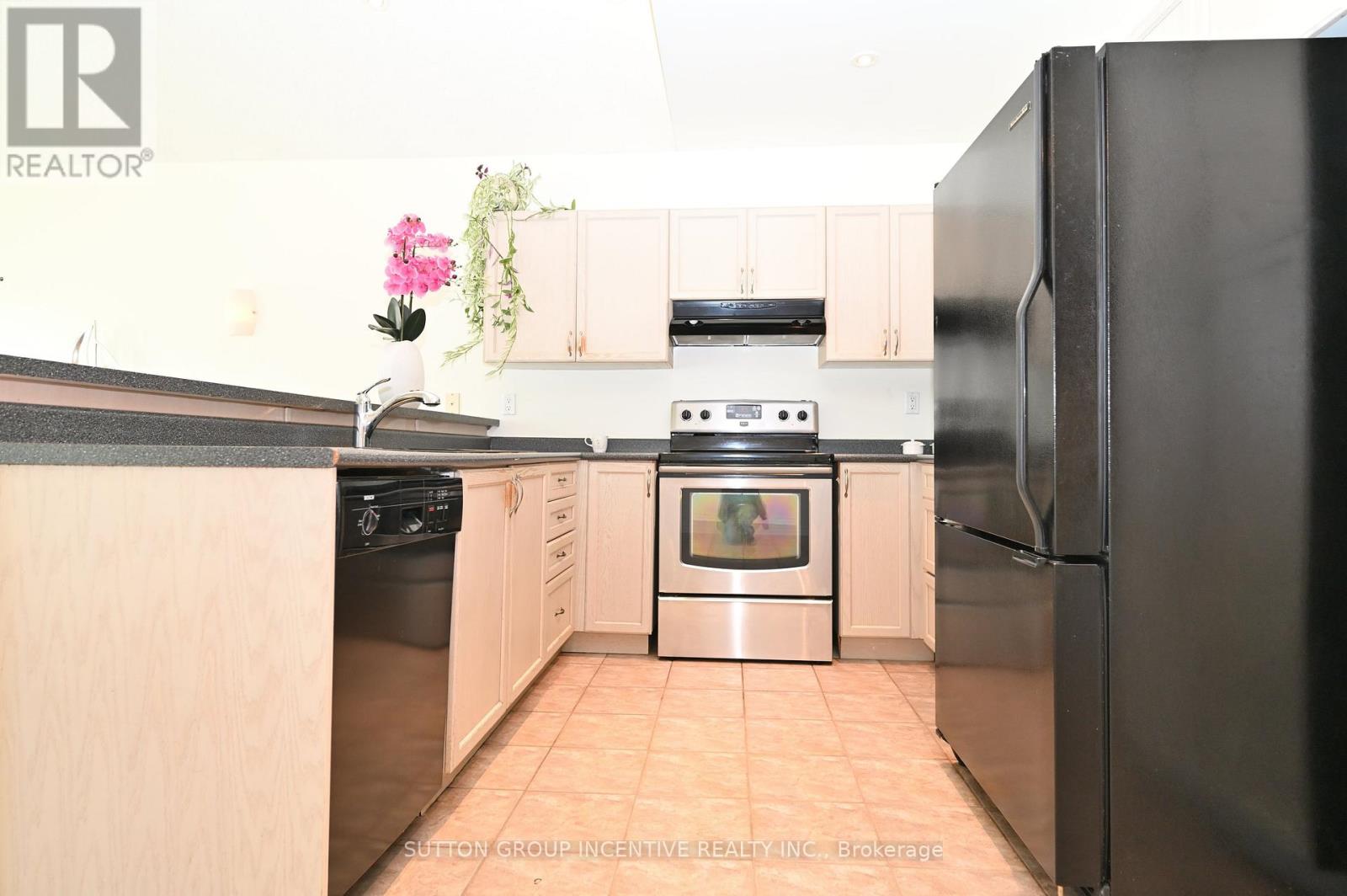 58 Bloxham Place, Barrie, Ontario  L4N 9K2 - Photo 18 - S13497010