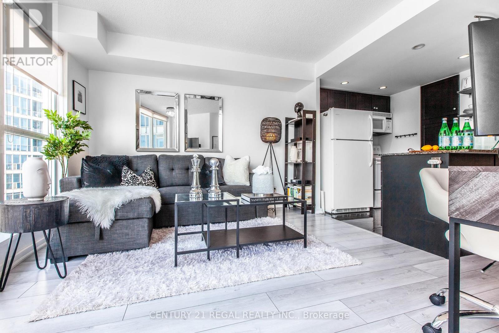 1714 - 208 Queens Quay W, Toronto, Ontario  M5J 2Y5 - Photo 9 - C13497044