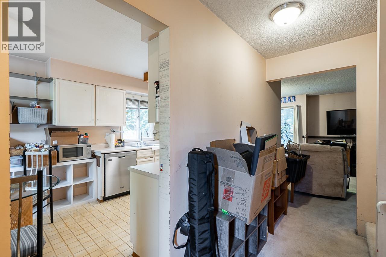 4 305 Decaire Street, Coquitlam, British Columbia  V3K 4Z6 - Photo 6 - R3135170