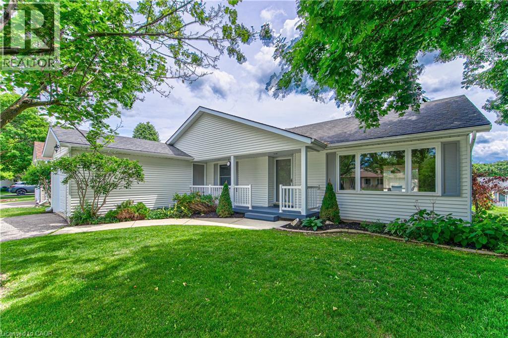 6 Pinetree Court, New Hamburg, Ontario  N3A 2G1 - Photo 2 - 40840604