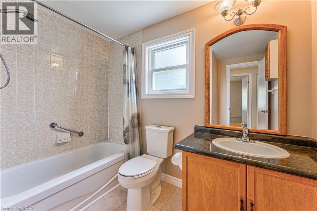 6 Pinetree Court, New Hamburg, Ontario  N3A 2G1 - Photo 22 - 40840604