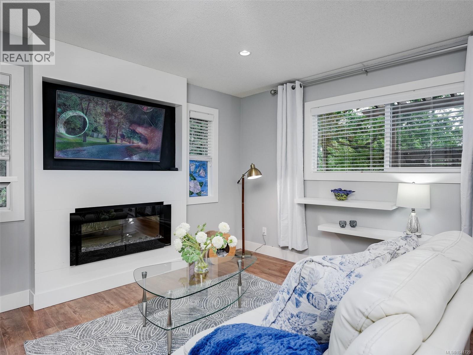 1266 Burnside Rd W, View Royal, British Columbia  V8Z 1P1 - Photo 22 - 1041729