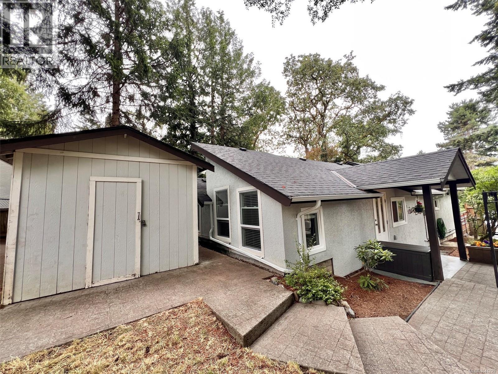 1266 Burnside Rd W, View Royal, British Columbia  V8Z 1P1 - Photo 39 - 1041729