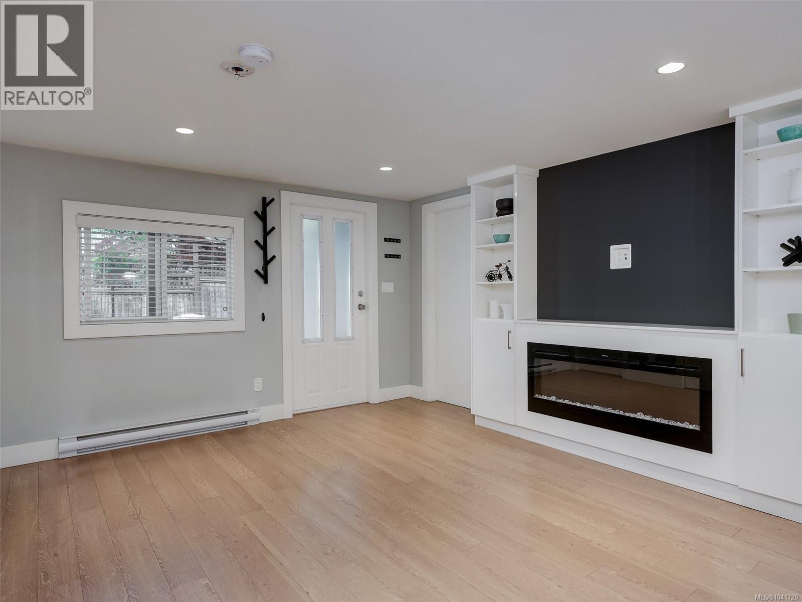 1266 Burnside Rd W, View Royal, British Columbia  V8Z 1P1 - Photo 5 - 1041729