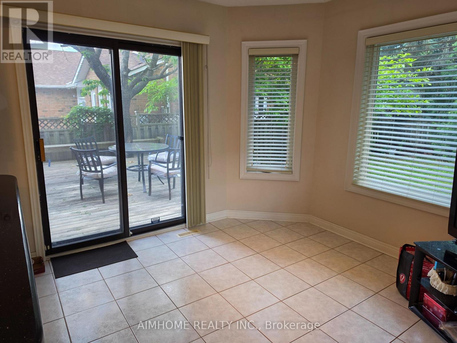 49 Holbrook Court, Markham, Ontario  L3R 7P8 - Photo 11 - N13482218