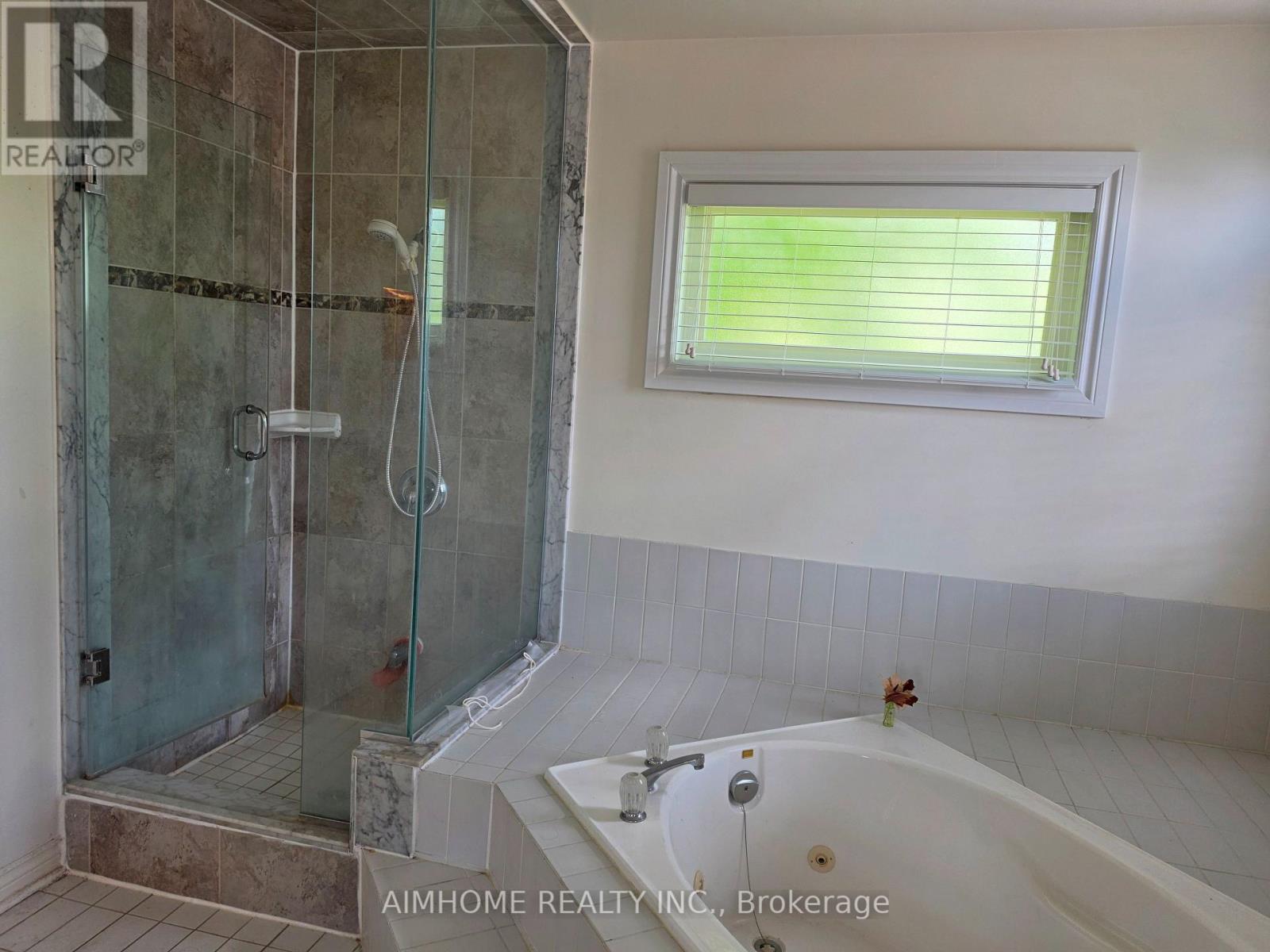 49 Holbrook Court, Markham, Ontario  L3R 7P8 - Photo 19 - N13482218