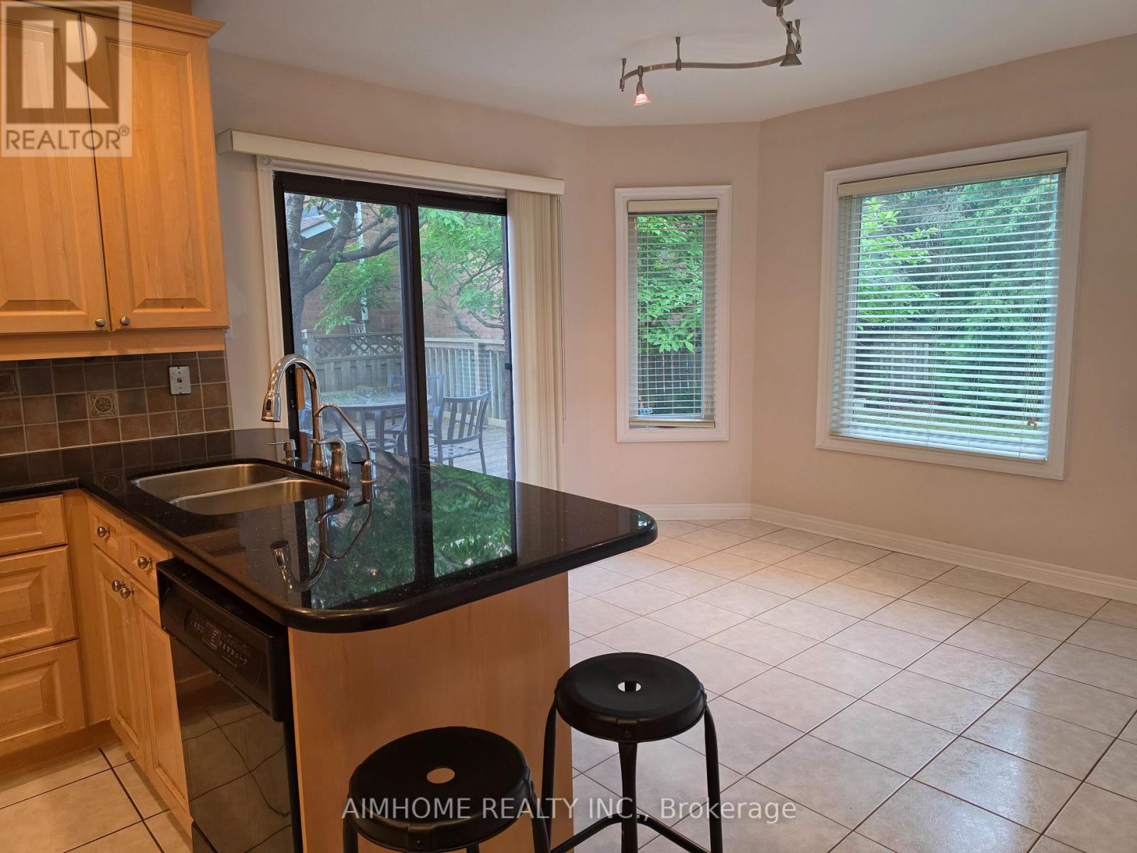 49 Holbrook Court, Markham, Ontario  L3R 7P8 - Photo 10 - N13482218
