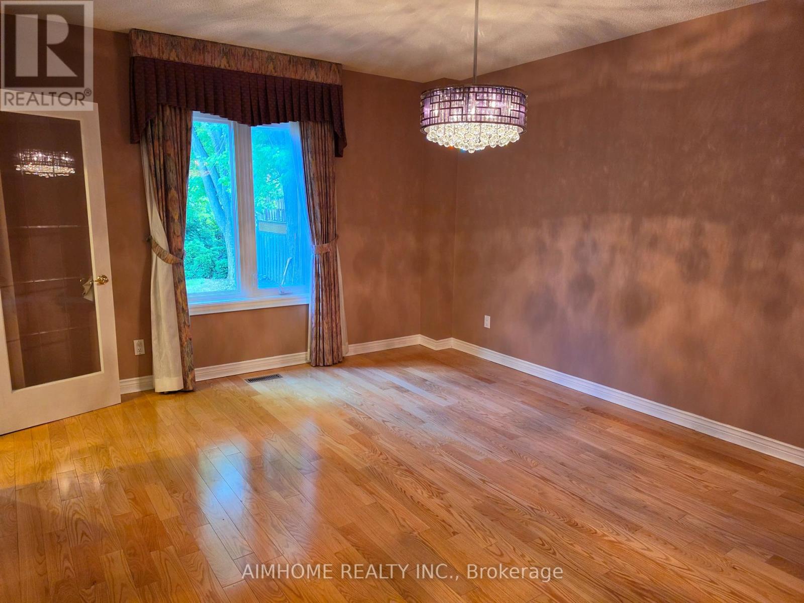 49 Holbrook Court, Markham, Ontario  L3R 7P8 - Photo 12 - N13482218