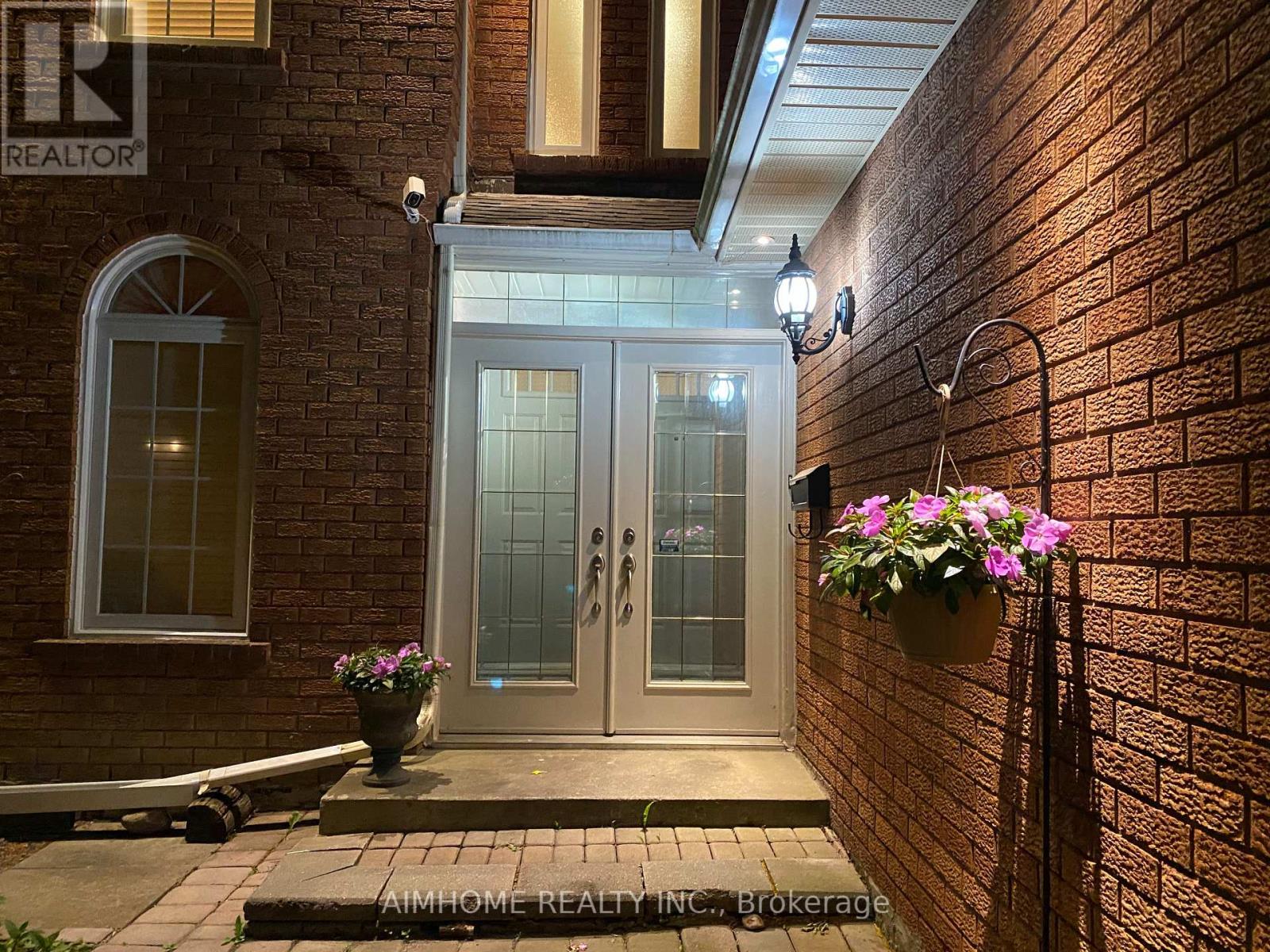 49 Holbrook Court, Markham, Ontario  L3R 7P8 - Photo 37 - N13482240
