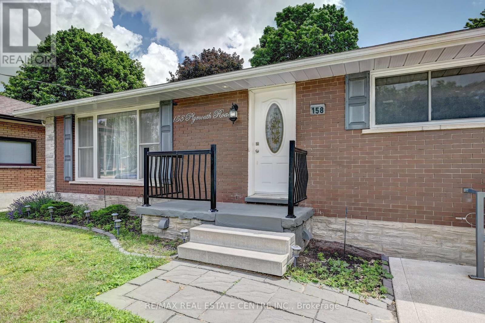 158 Plymouth Road, Kitchener, Ontario  N2G 3G5 - Photo 3 - X13497050