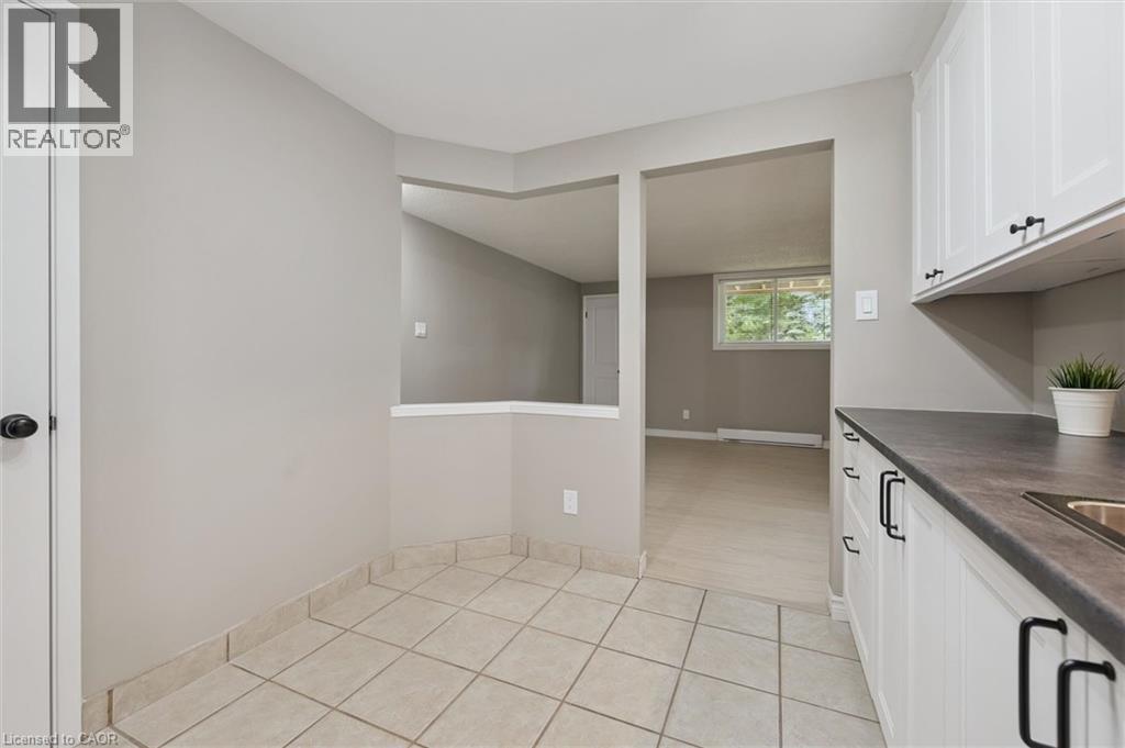 565 Greenfield Avenue Unit# 803, Kitchener, Ontario  N2C 2P5 - Photo 11 - 40843544
