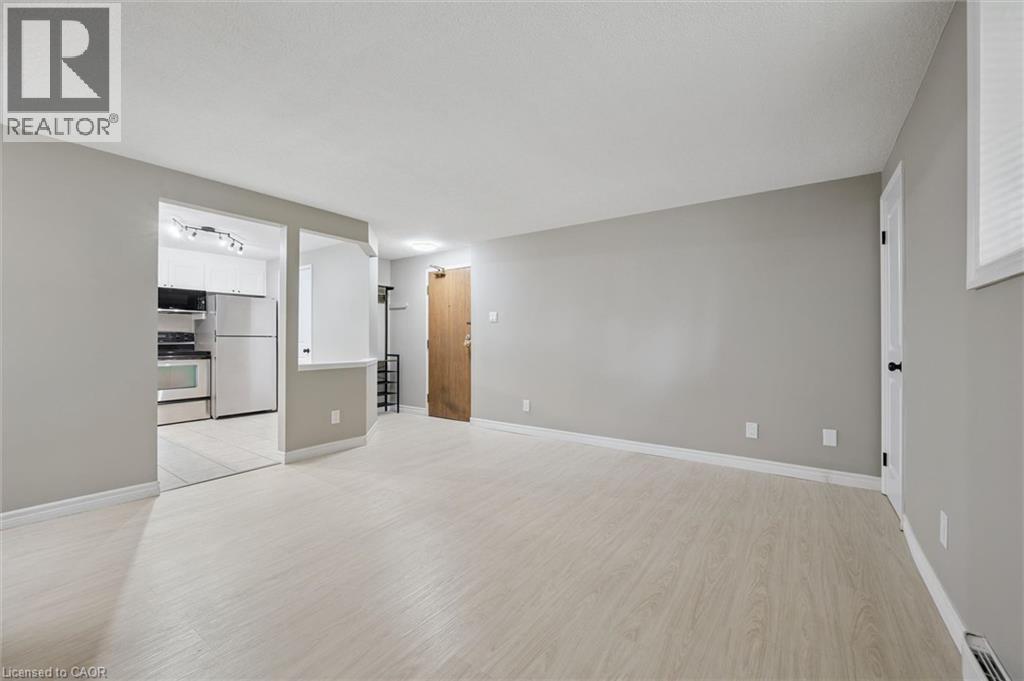 565 Greenfield Avenue Unit# 803, Kitchener, Ontario  N2C 2P5 - Photo 3 - 40843544