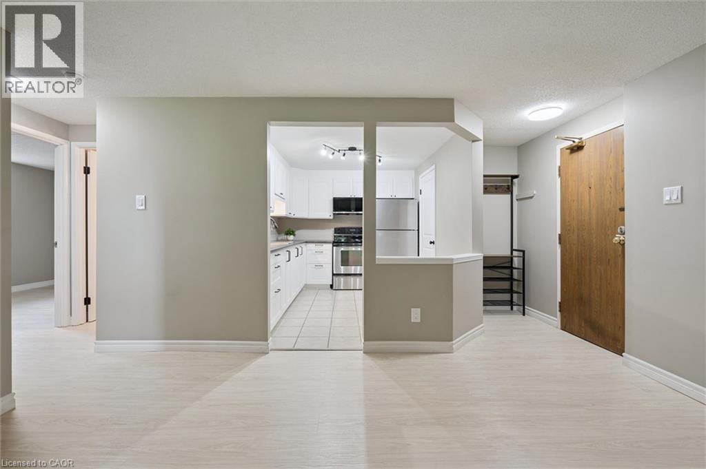 565 Greenfield Avenue Unit# 803, Kitchener, Ontario  N2C 2P5 - Photo 5 - 40843544