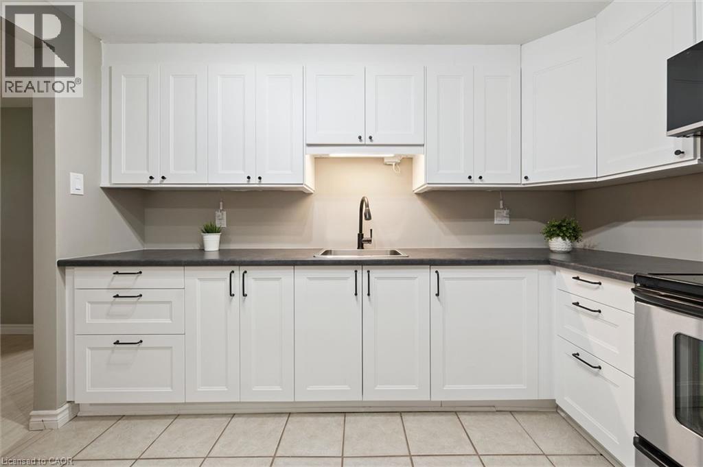 565 Greenfield Avenue Unit# 803, Kitchener, Ontario  N2C 2P5 - Photo 8 - 40843544