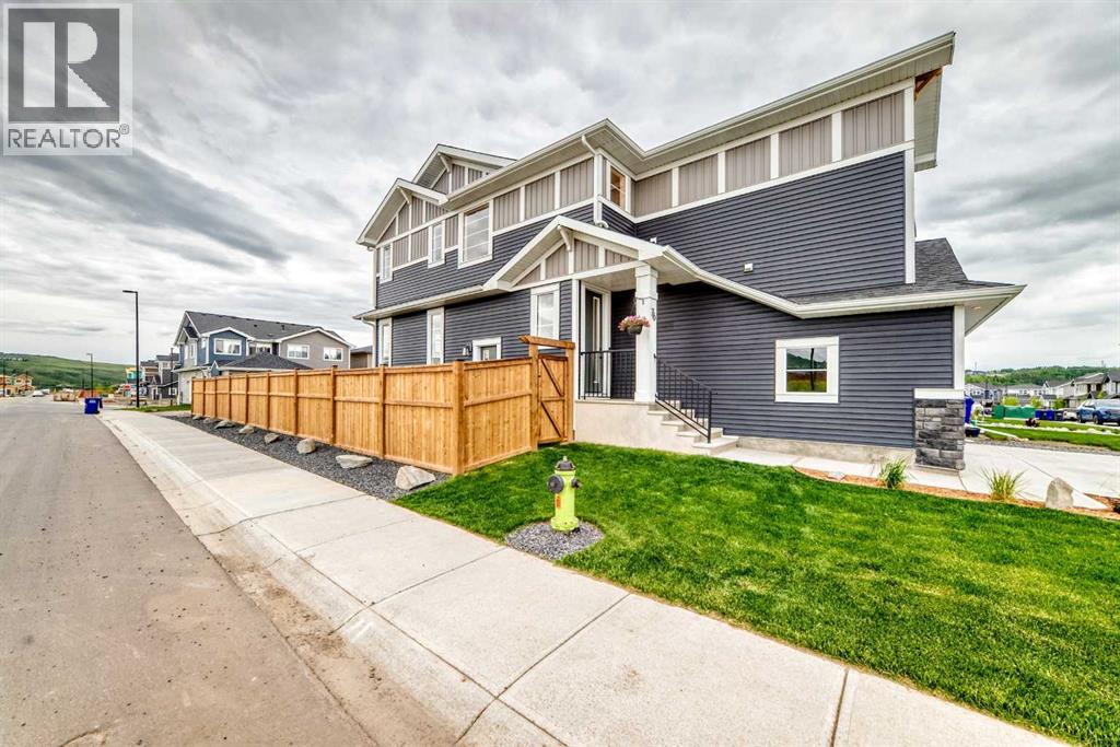 76 Shale Avenue, Cochrane, Alberta  T4C 3G6 - Photo 40 - A2322045