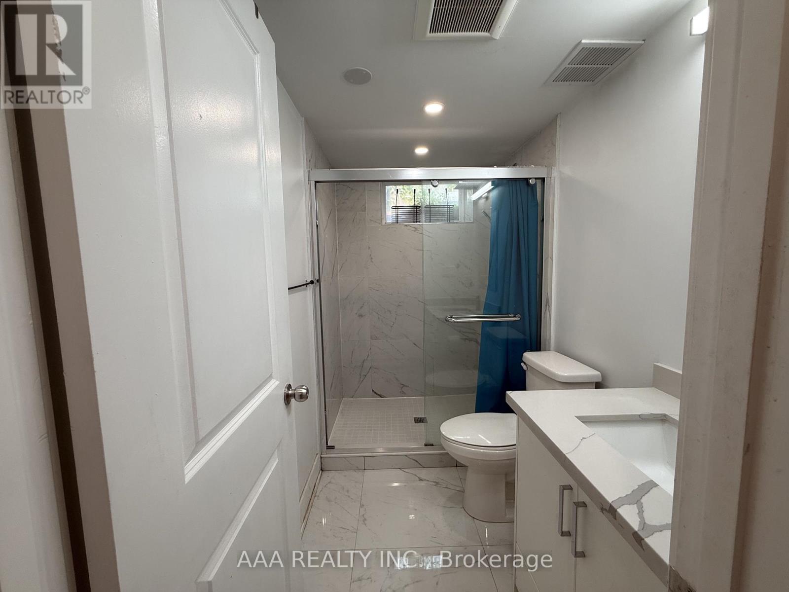 1 (Lower Level) - 27 Kingsview Boulevard, Toronto, Ontario  M9R 1T5 - Photo 11 - W13483596