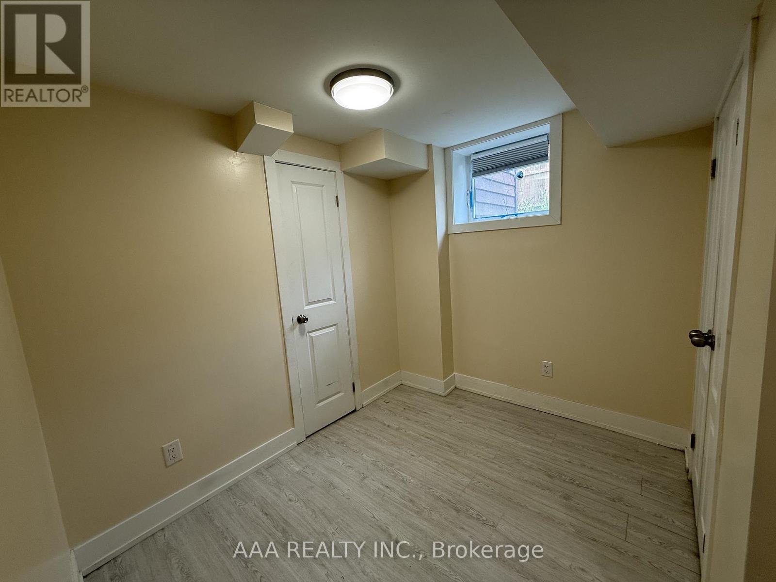 1 (Lower Level) - 27 Kingsview Boulevard, Toronto, Ontario  M9R 1T5 - Photo 13 - W13483596