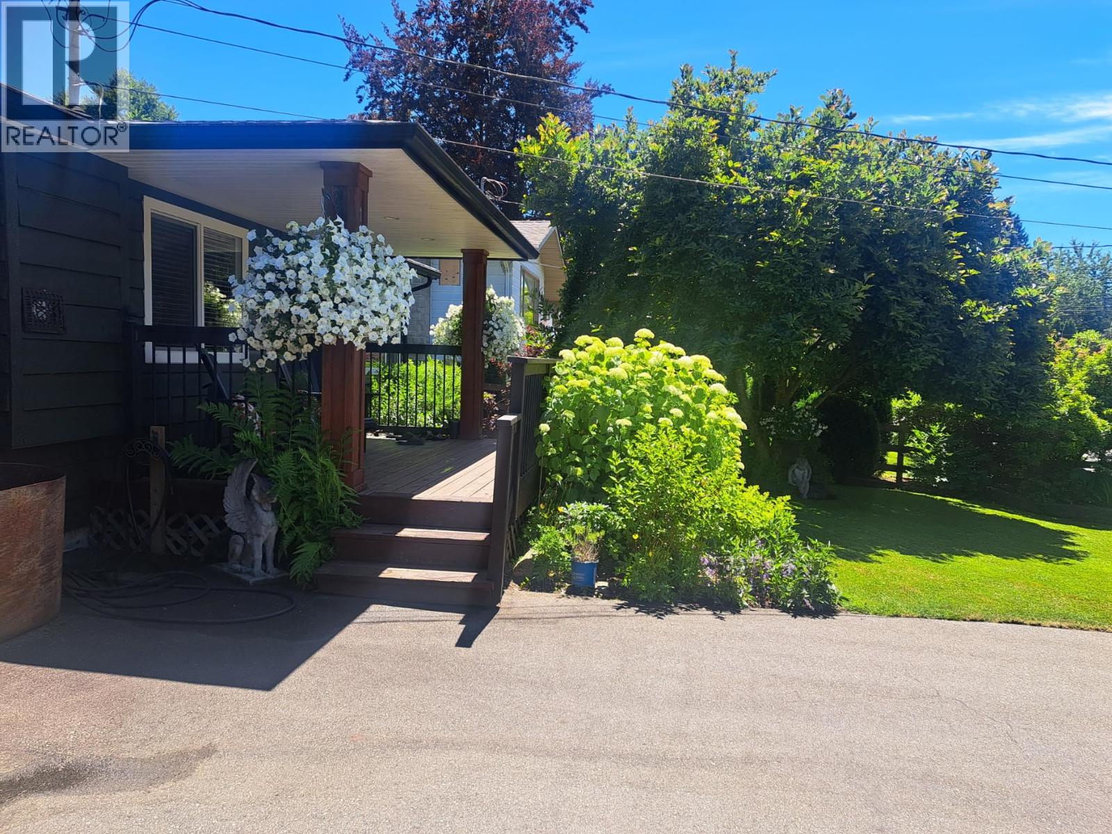 12082 261 Street, Maple Ridge, British Columbia  V2W 2A6 - Photo 3 - R3111161