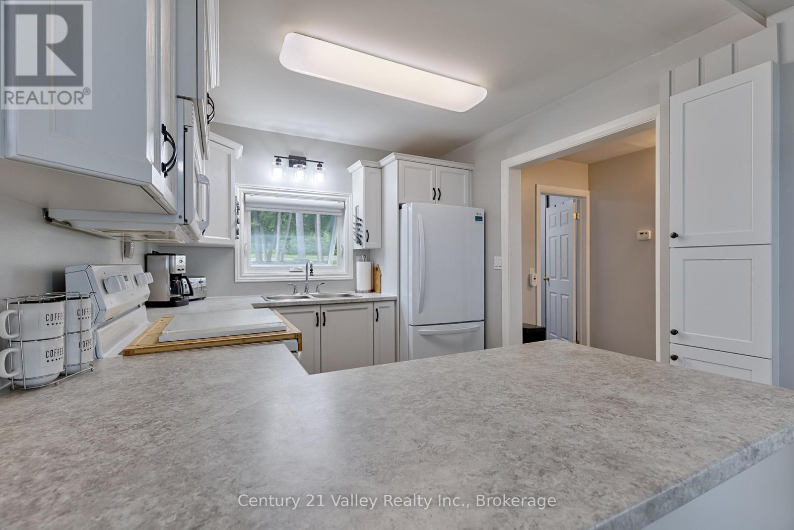 229 Holiday Lane, North Algona Wilberforce, Ontario  K0J 1T0 - Photo 16 - X13497168