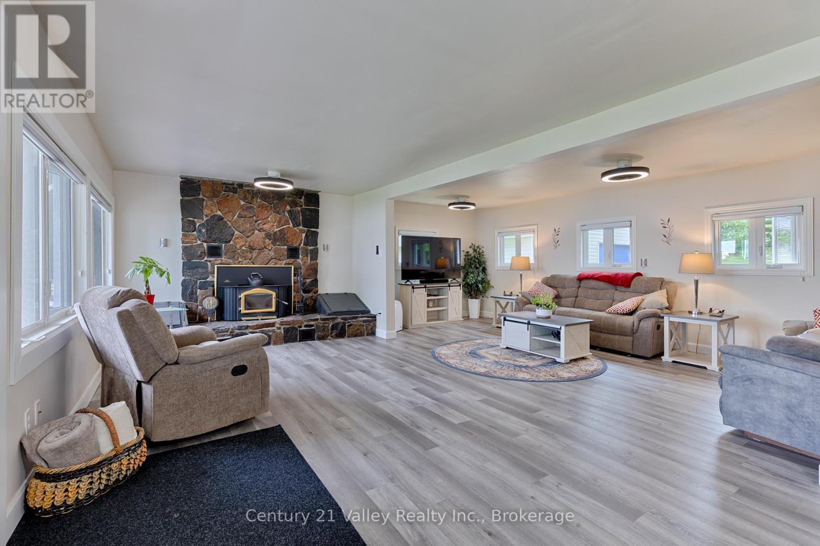 229 Holiday Lane, North Algona Wilberforce, Ontario  K0J 1T0 - Photo 9 - X13497168