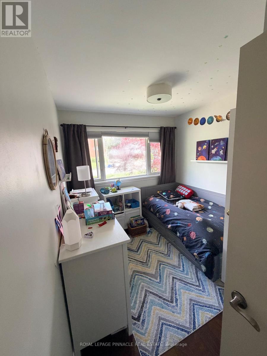608 Green Street E, Whitby, Ontario  L1N 4E8 - Photo 12 - E13443590