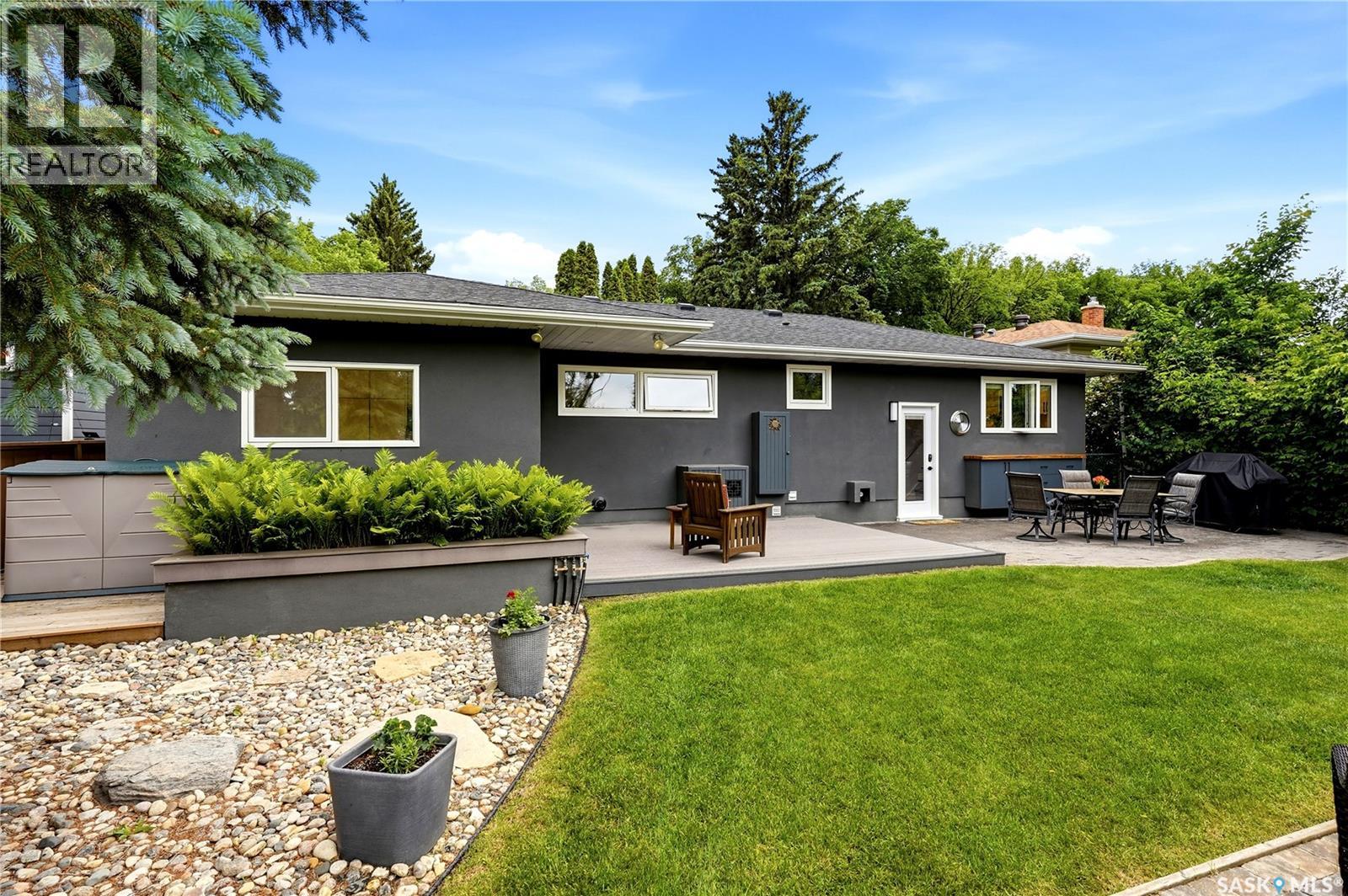 82 Compton Road, Regina, Saskatchewan  S4S 2Y3 - Photo 44 - SK040562