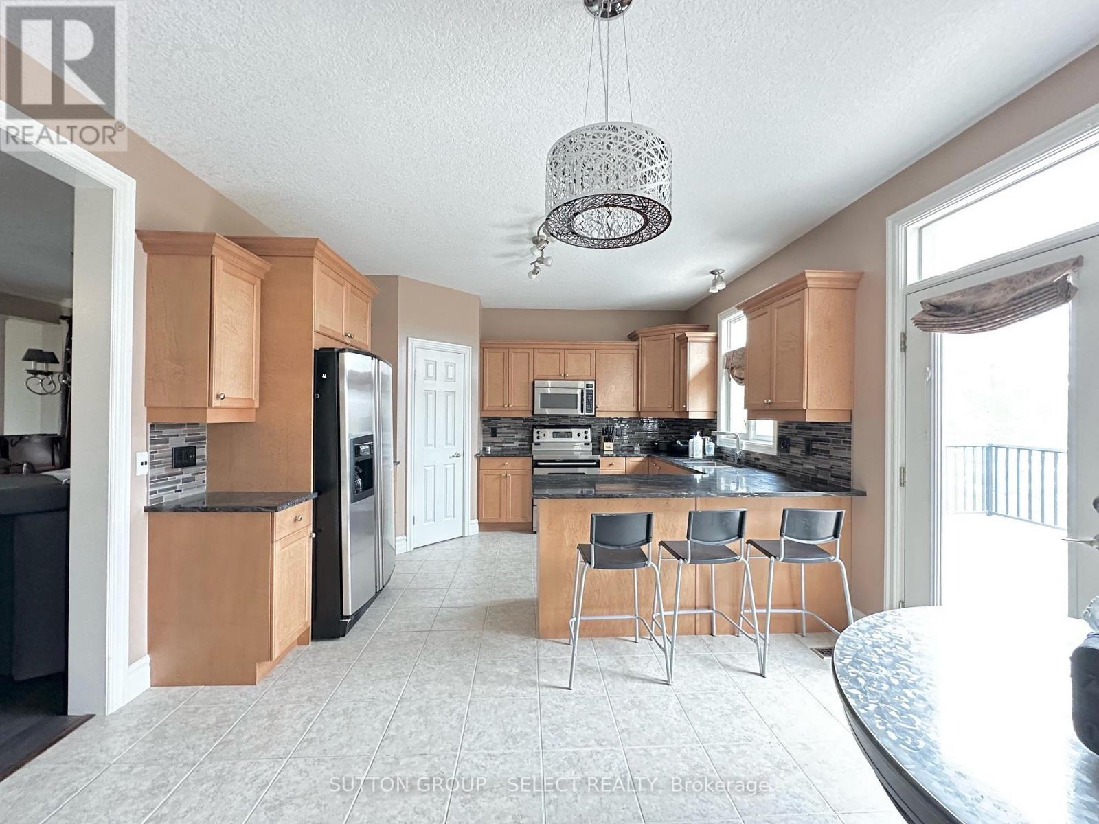 407 Kingbird Court, London North, Ontario  N5X 4H6 - Photo 8 - X13497214