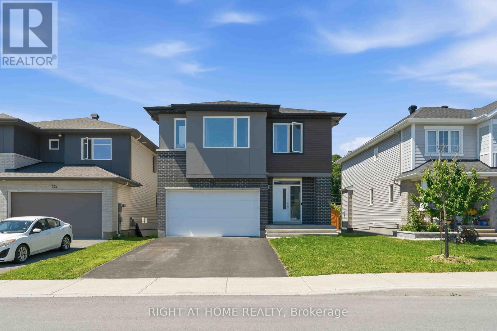 730 KIRKHAM CRESCENT, Ottawa, Ontario