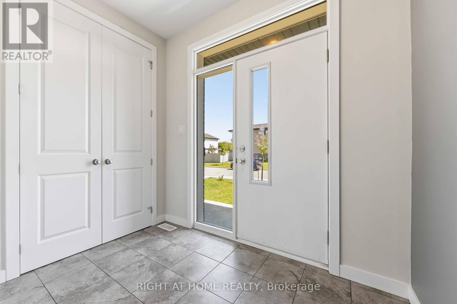 730 Kirkham Crescent, Ottawa, Ontario  K0A 2Z0 - Photo 3 - X13497178