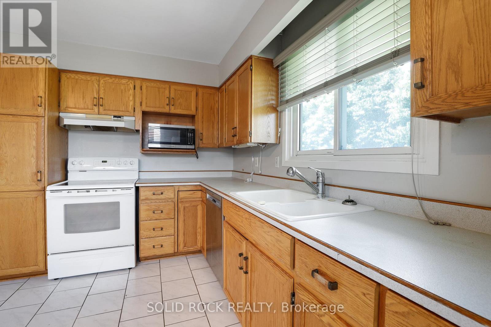 10 Orr Street, Ottawa, Ontario  K2J 1E6 - Photo 12 - X13497220