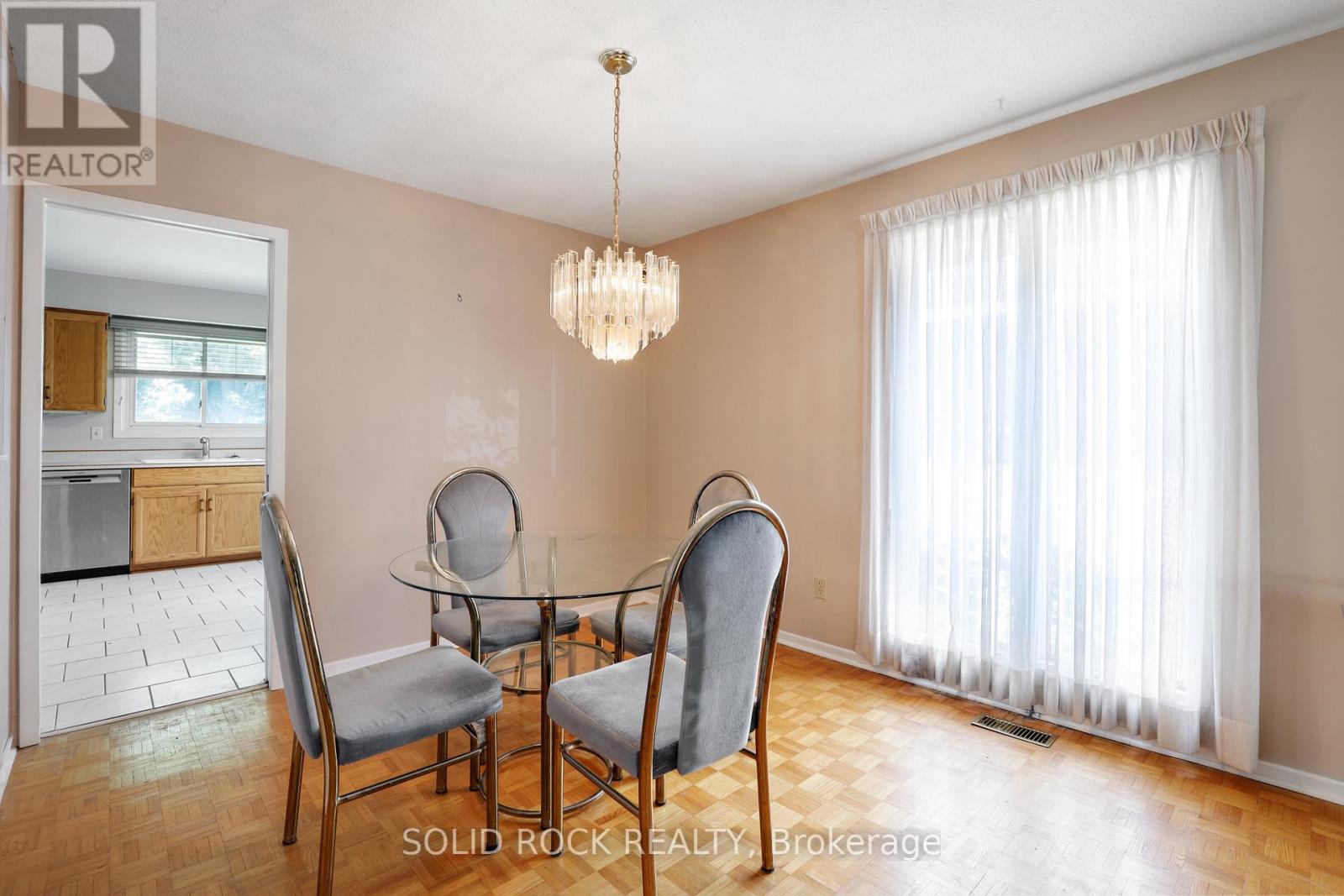 10 Orr Street, Ottawa, Ontario  K2J 1E6 - Photo 9 - X13497220