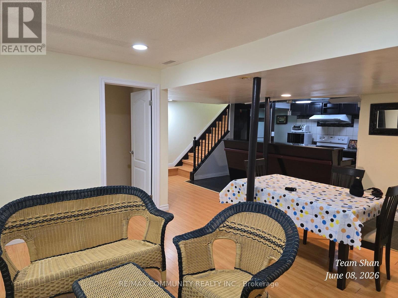 57 Valley Centre Drive, Toronto, Ontario  M1X 1H2 - Photo 2 - E13497184