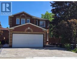 57 VALLEY CENTRE DRIVE, Toronto, Ontario