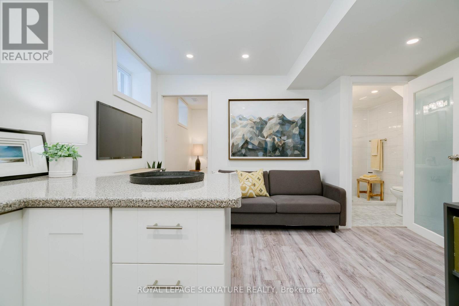 27 Coleridge Avenue, Toronto, Ontario  M4C 4H4 - Photo 25 - E13497228