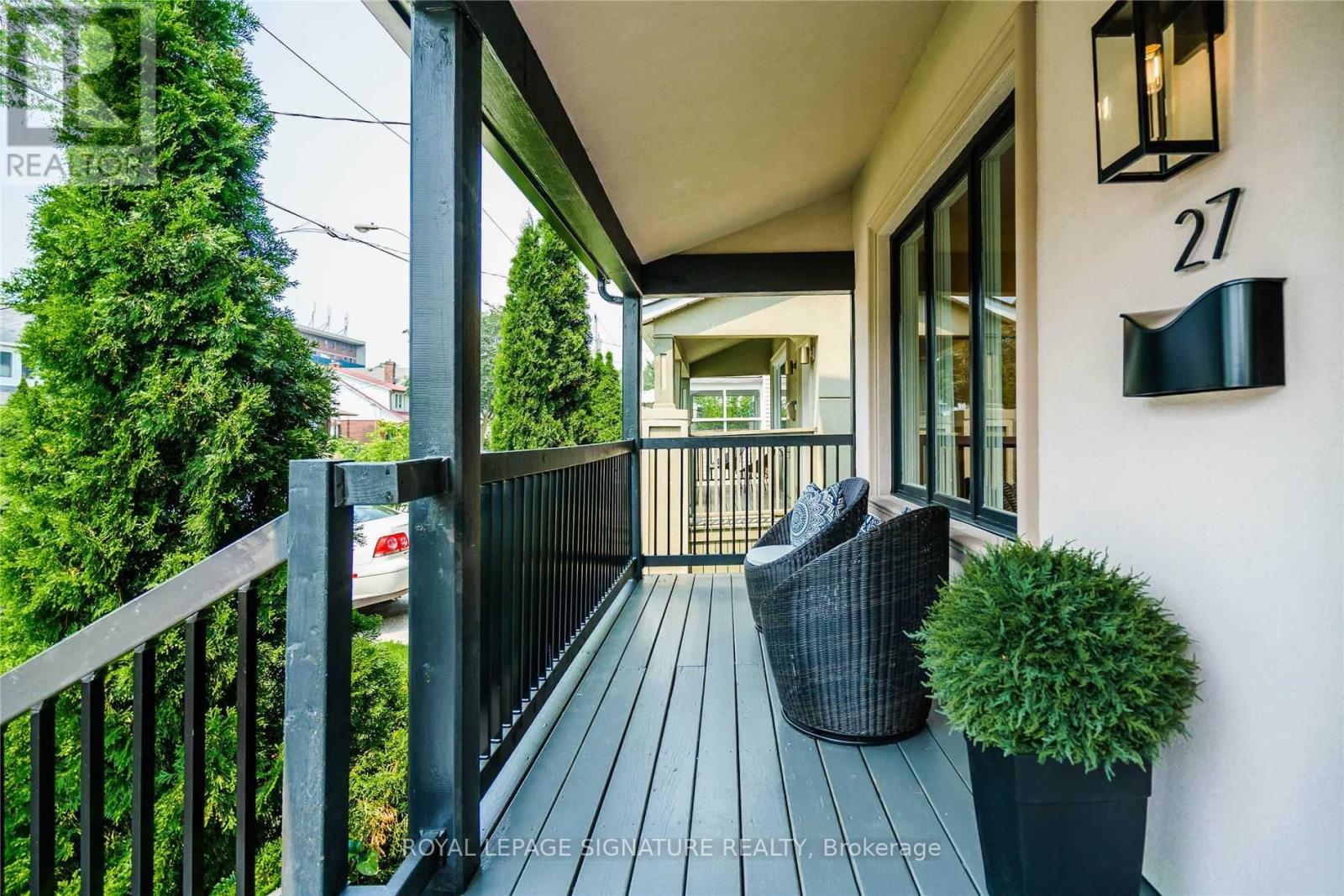 27 Coleridge Avenue, Toronto, Ontario  M4C 4H4 - Photo 4 - E13497228