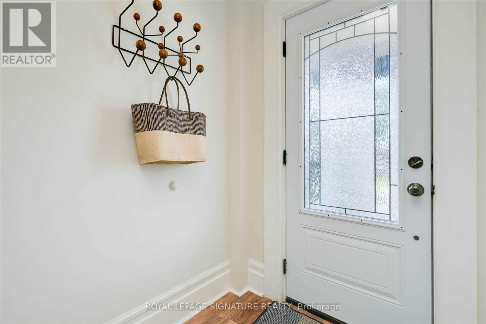 27 Coleridge Avenue, Toronto, Ontario  M4C 4H4 - Photo 5 - E13497228