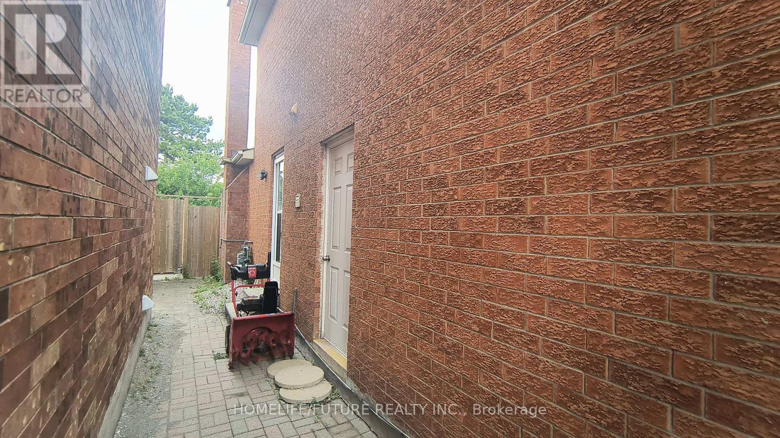 Bsmt - 79 Carisbrooke Square, Toronto, Ontario  M1B 4M6 - Photo 2 - E13494040