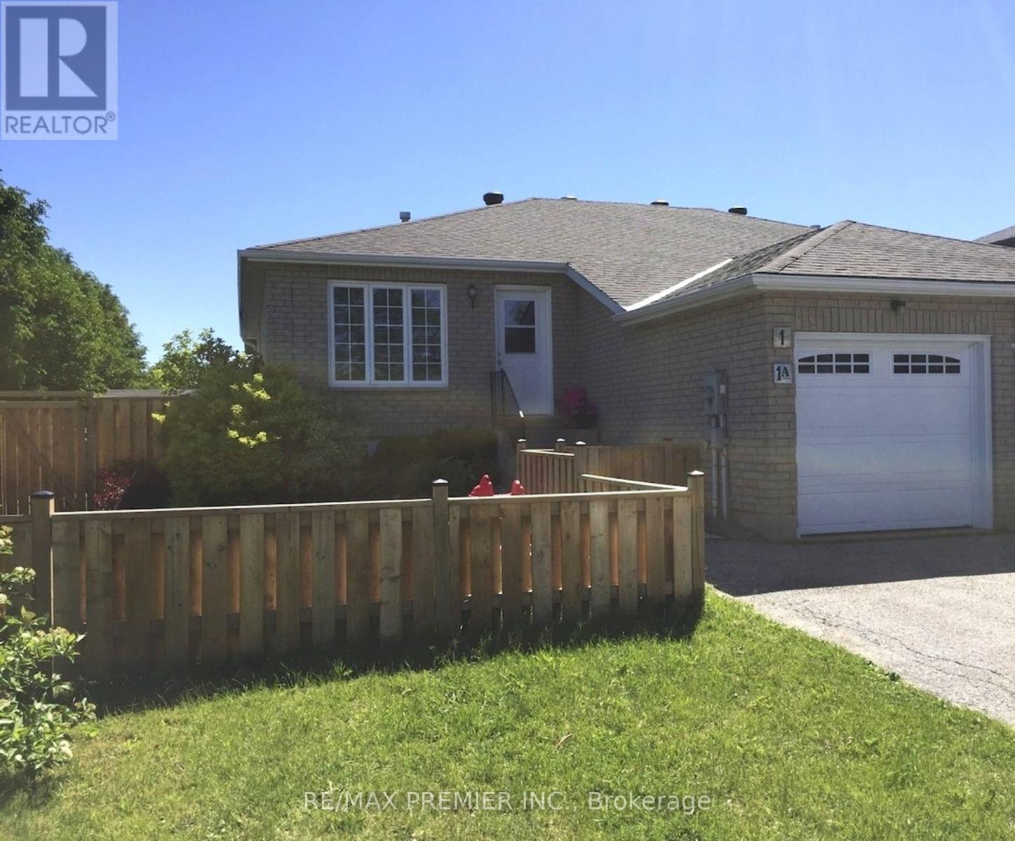 1 VIOLET STREET, Barrie, Ontario