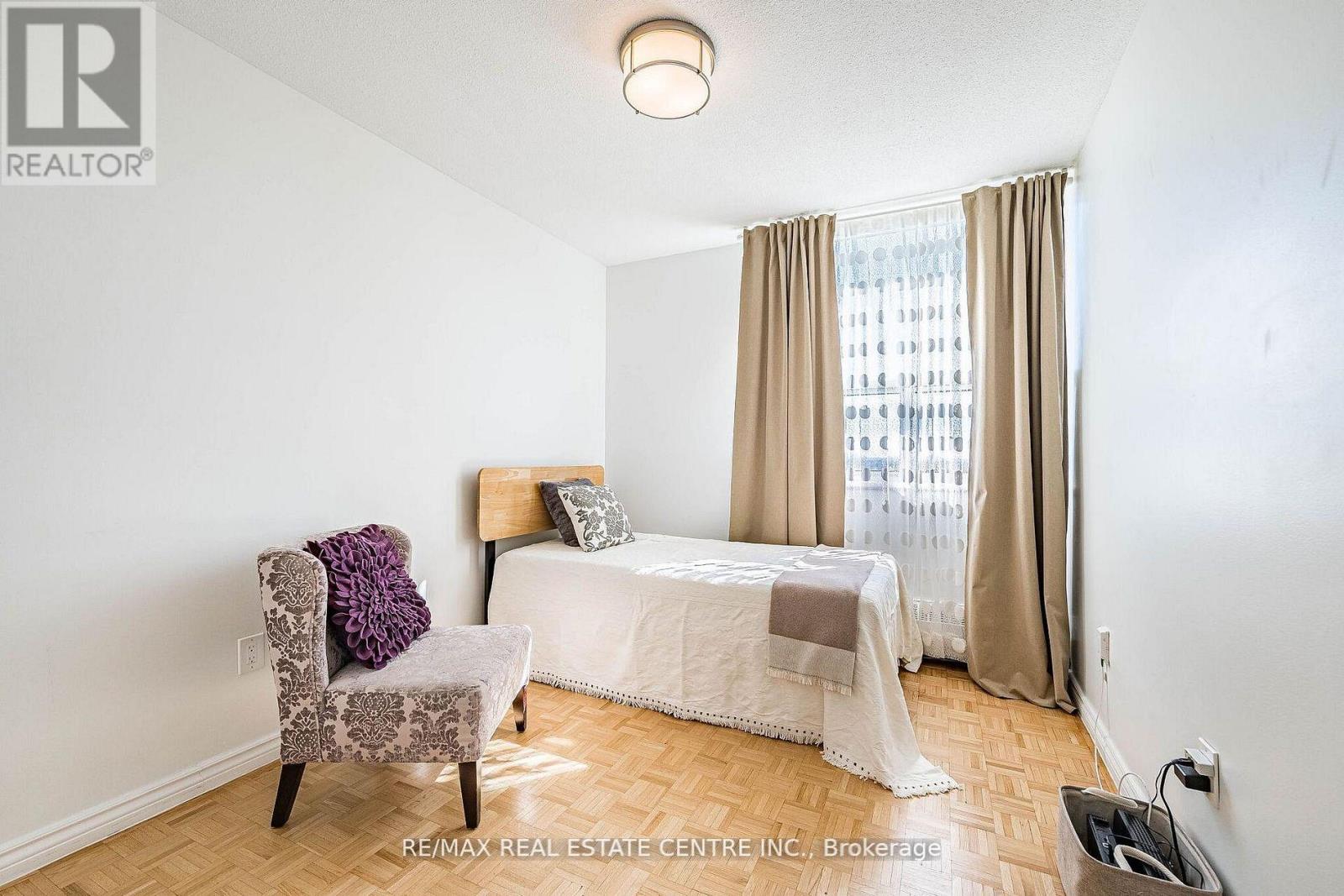 1502 - 451 The West Mall Drive, Toronto, Ontario  M9C 1G1 - Photo 15 - W13490860