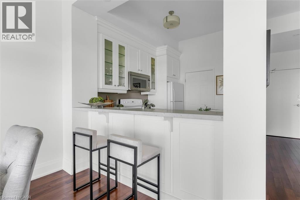 2511 Lakeshore Road W Unit# 811, Oakville, Ontario  L6L 6L9 - Photo 9 - 40837361