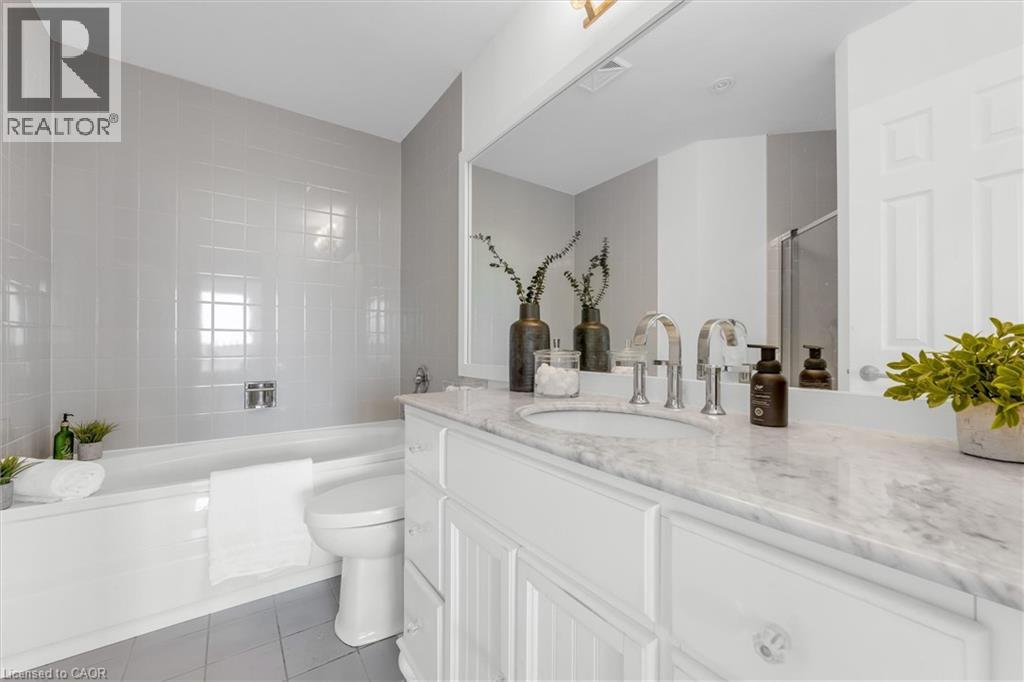 2511 Lakeshore Road W Unit# 811, Oakville, Ontario  L6L 6L9 - Photo 18 - 40837361